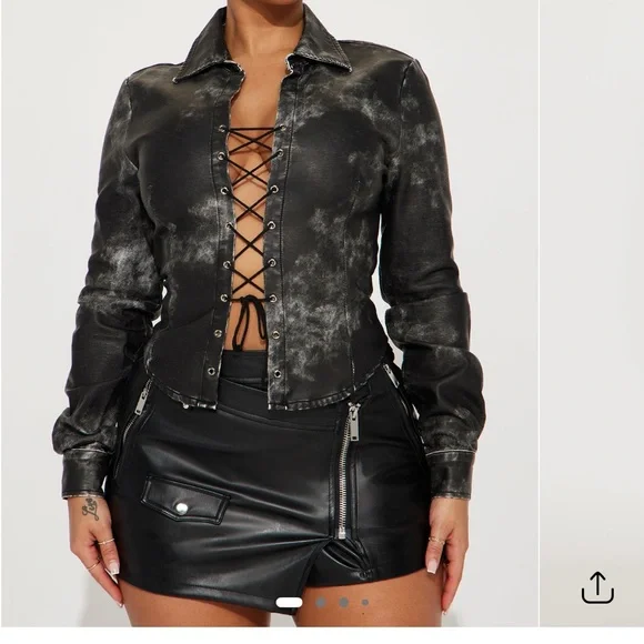 Fashion Nova Shimmering Black Leather Jacket. New with tag never worn. - Picture 2 of 2